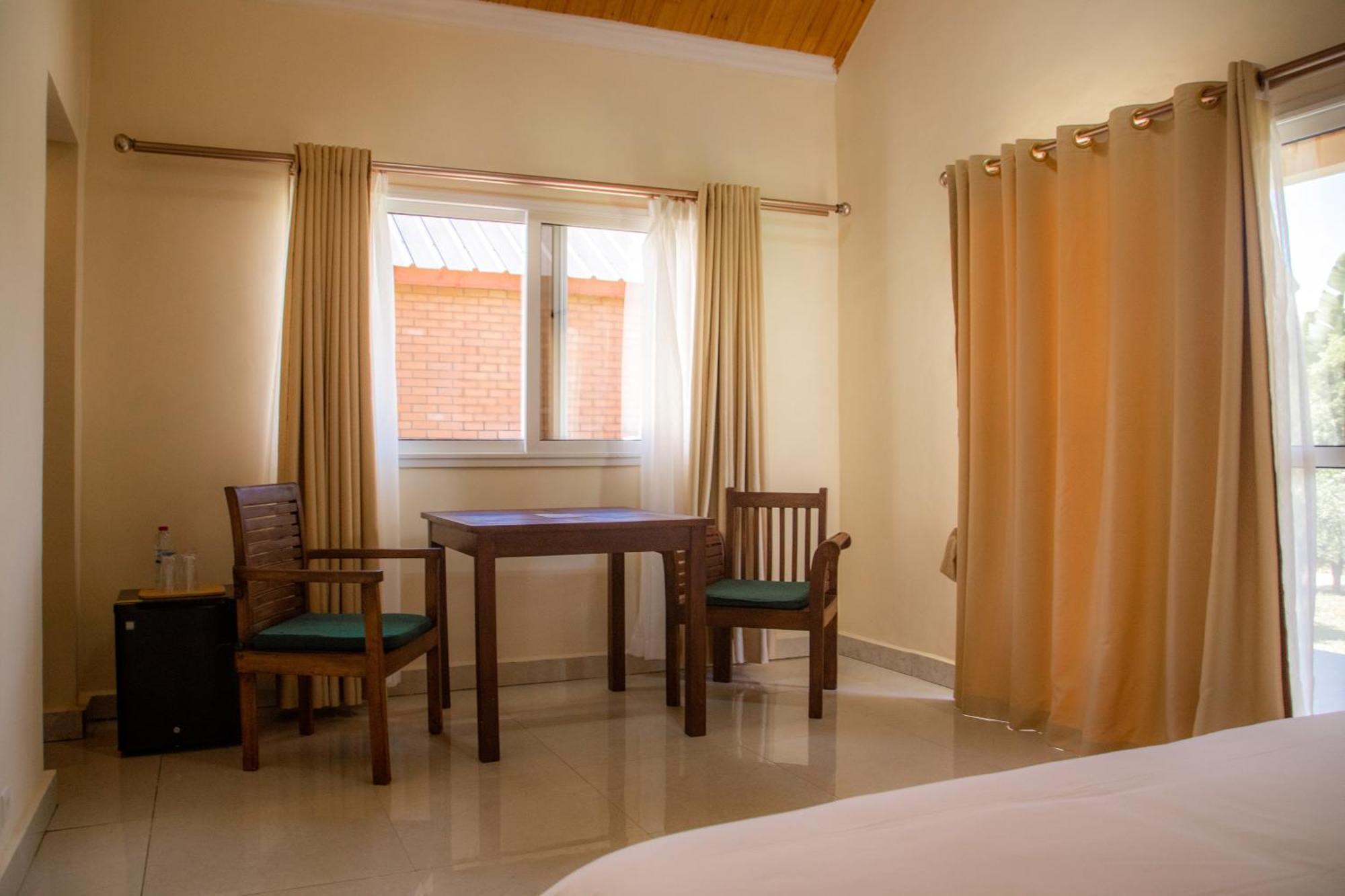 Mahafaly Hotel & Resort Анцирабе Экстерьер фото