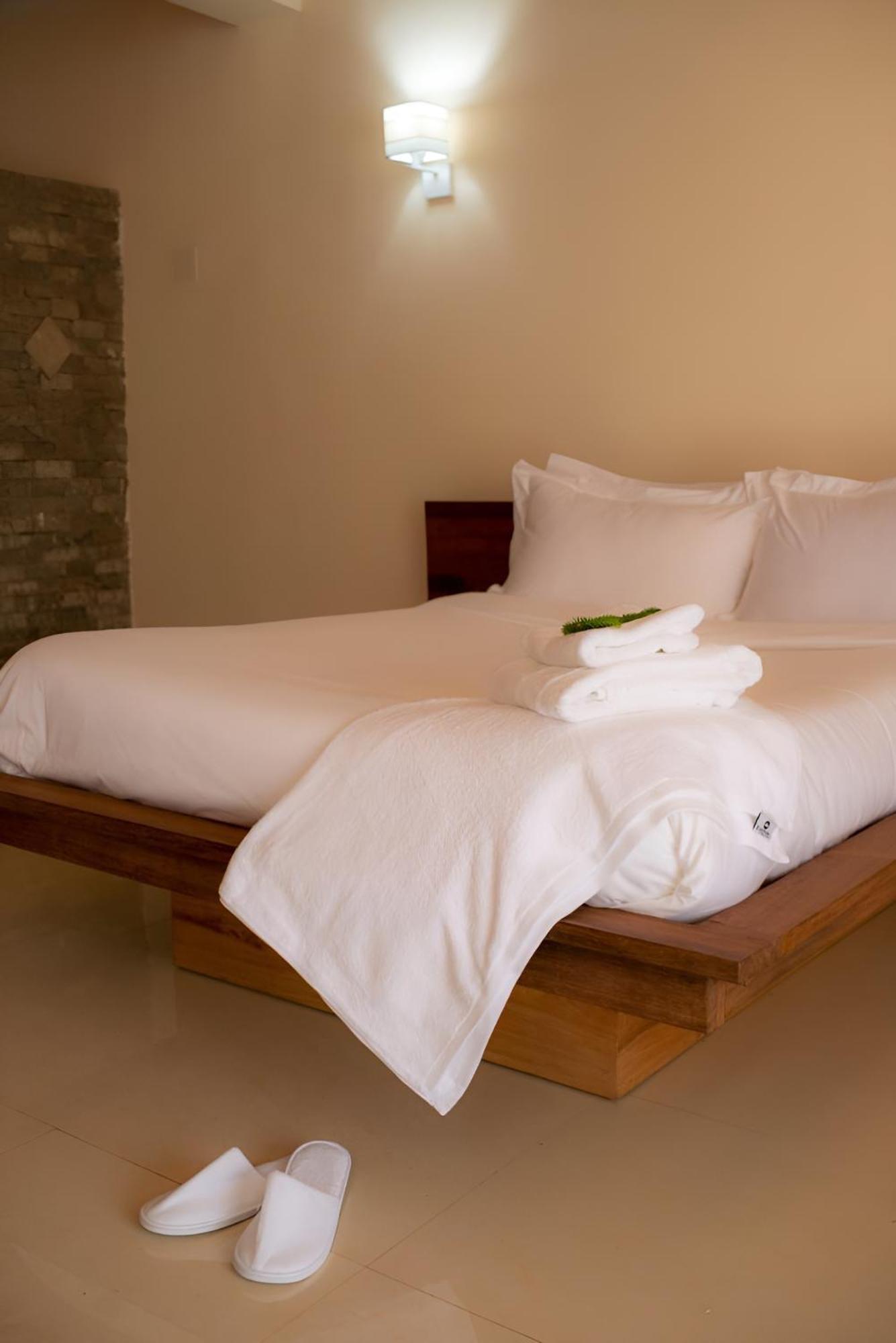 Mahafaly Hotel & Resort Анцирабе Экстерьер фото