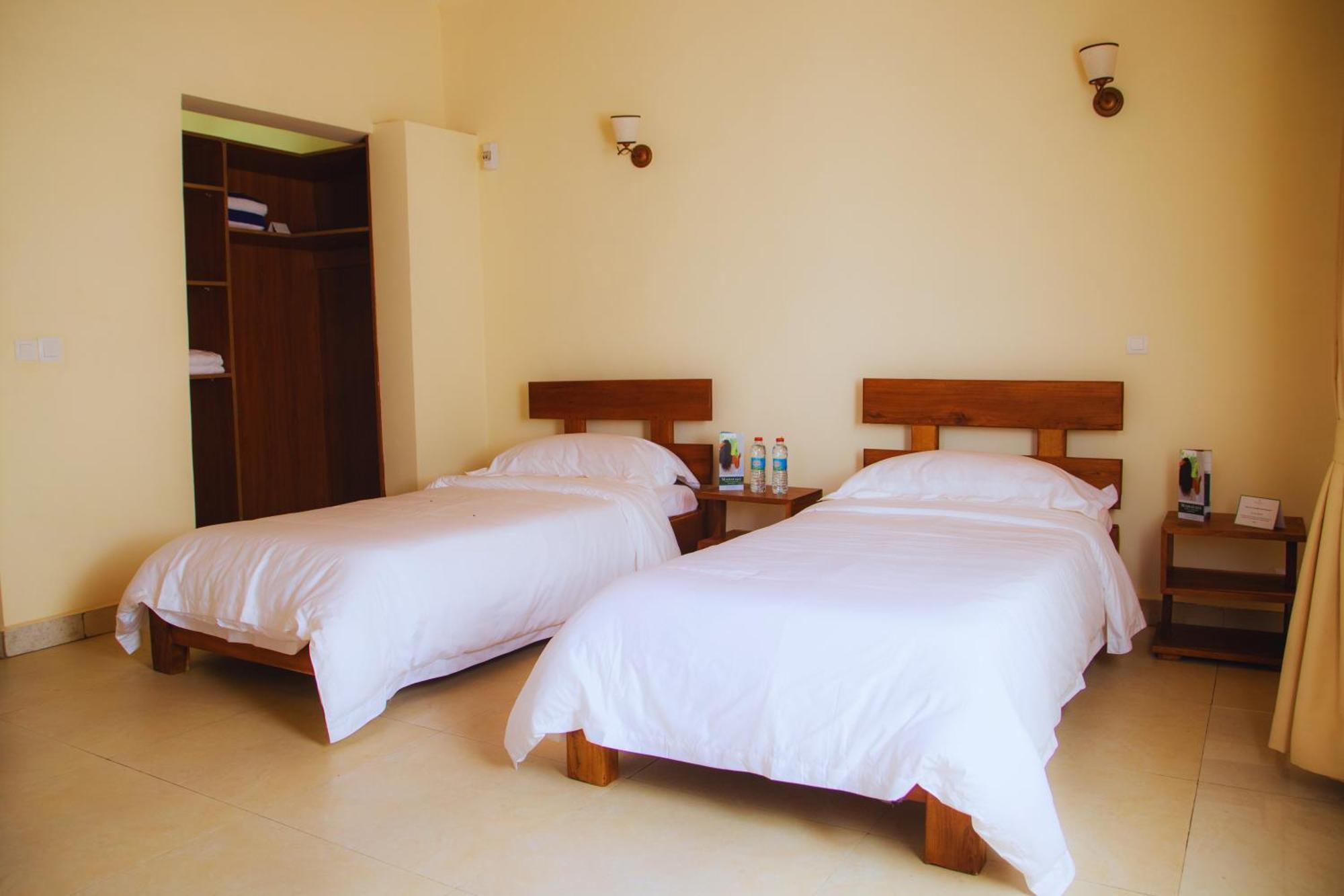 Mahafaly Hotel & Resort Анцирабе Экстерьер фото